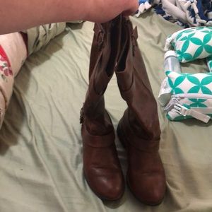 Size 7&1/2 Wide Calf boots
